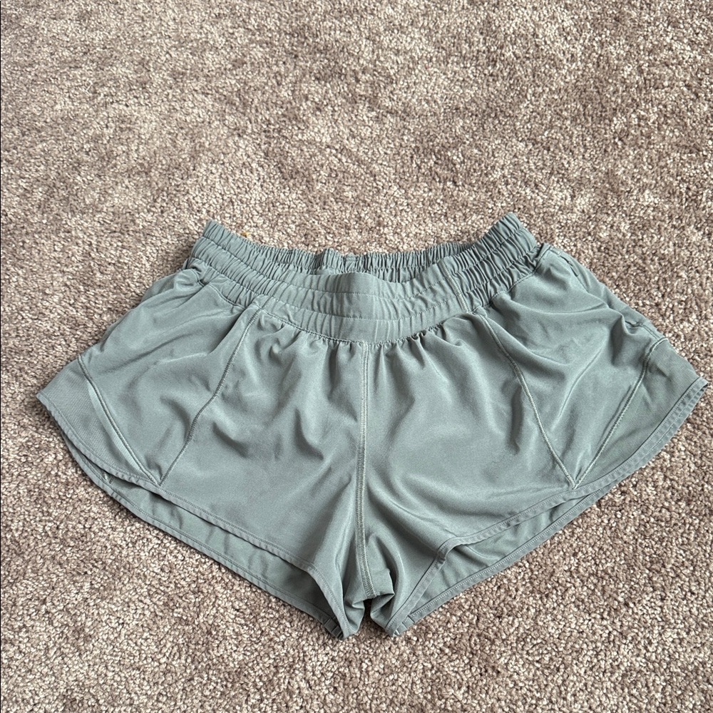Lululemon hotty hot 2.5 inch shorts sage grey